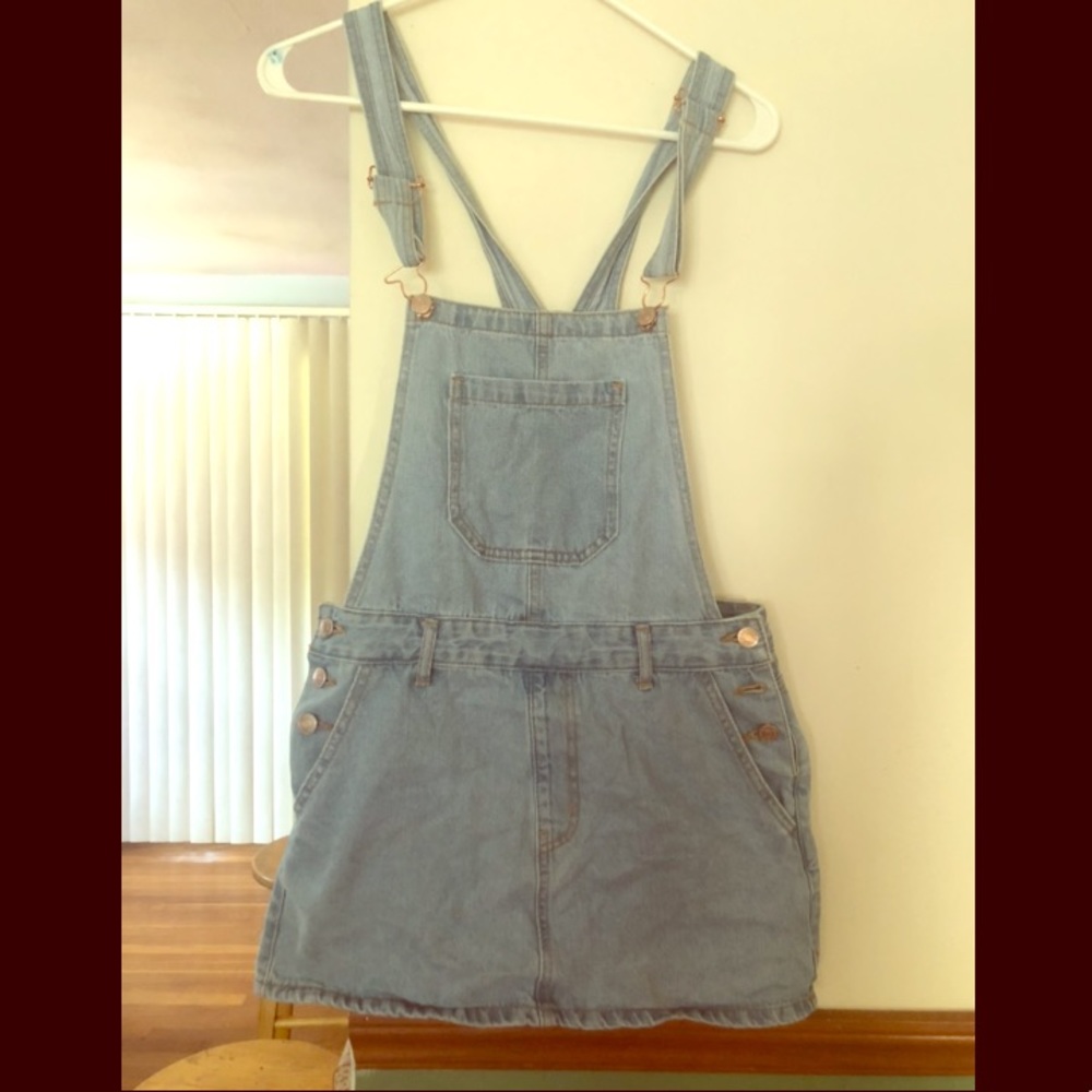 NEVER WORN Forever 21 Overall Skirt Light Wash!
